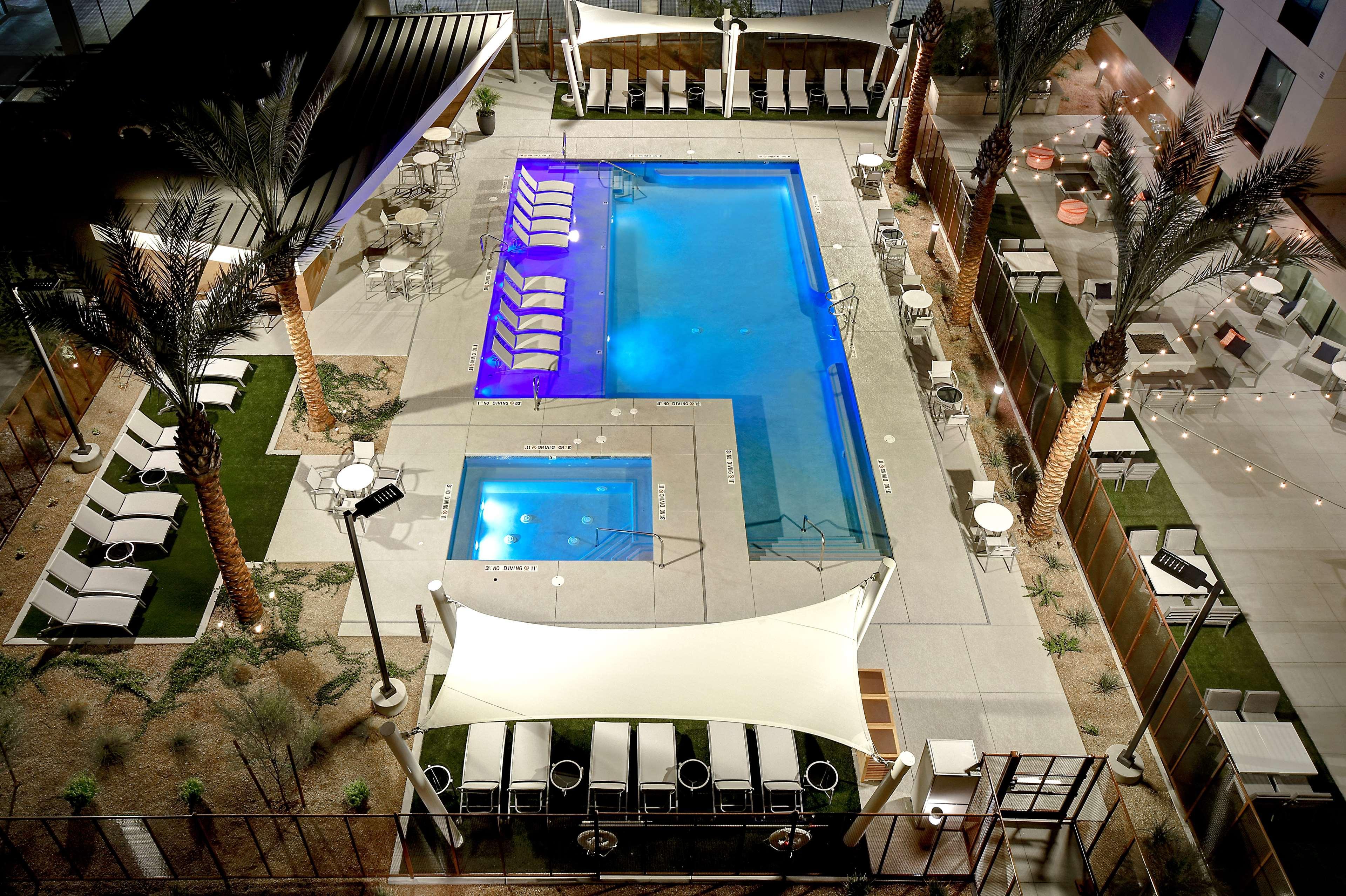 Home2 Suites By Hilton Las Vegas Convention Center - No Resort Fee Экстерьер фото