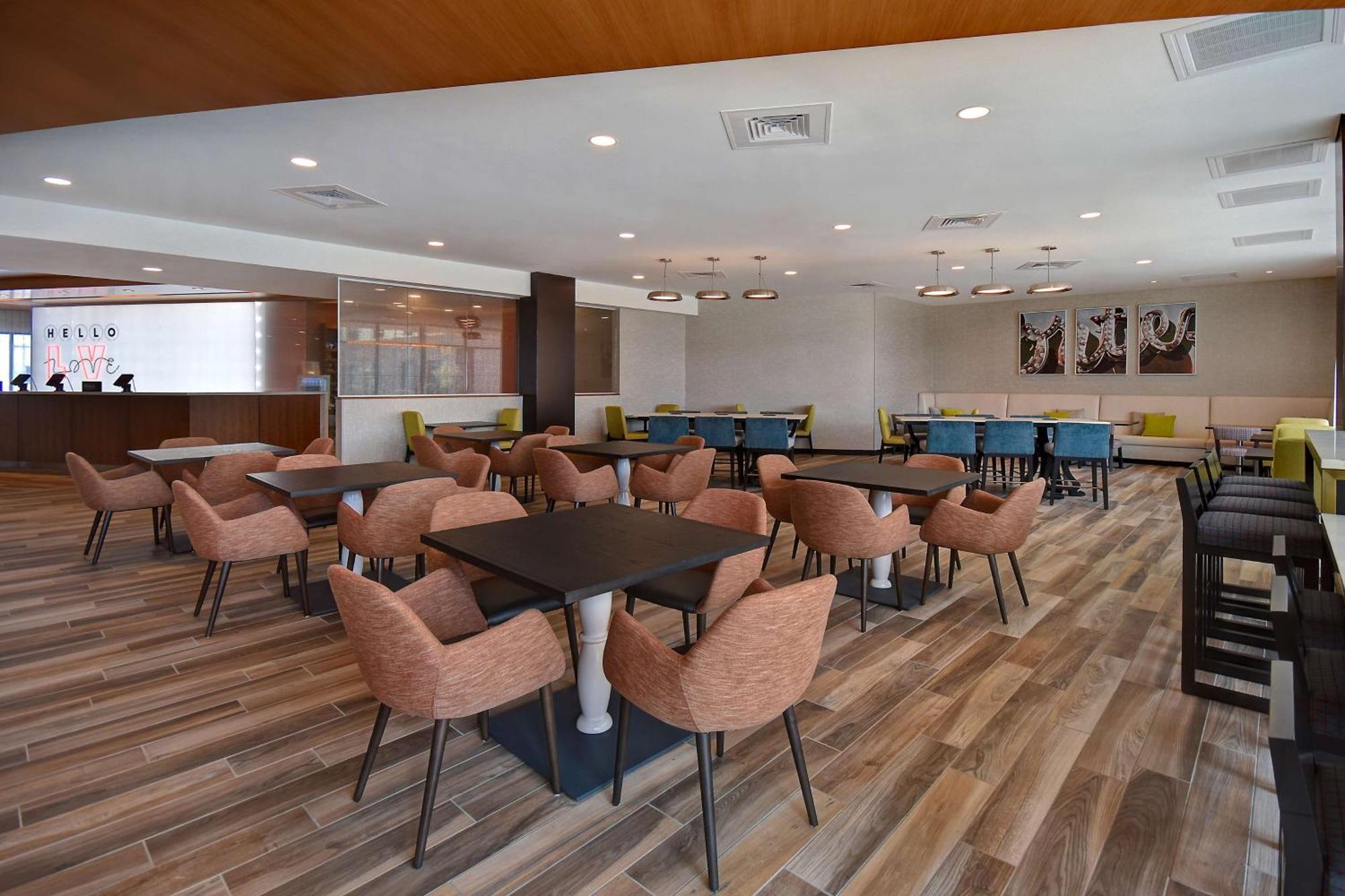 Home2 Suites By Hilton Las Vegas Convention Center - No Resort Fee Экстерьер фото