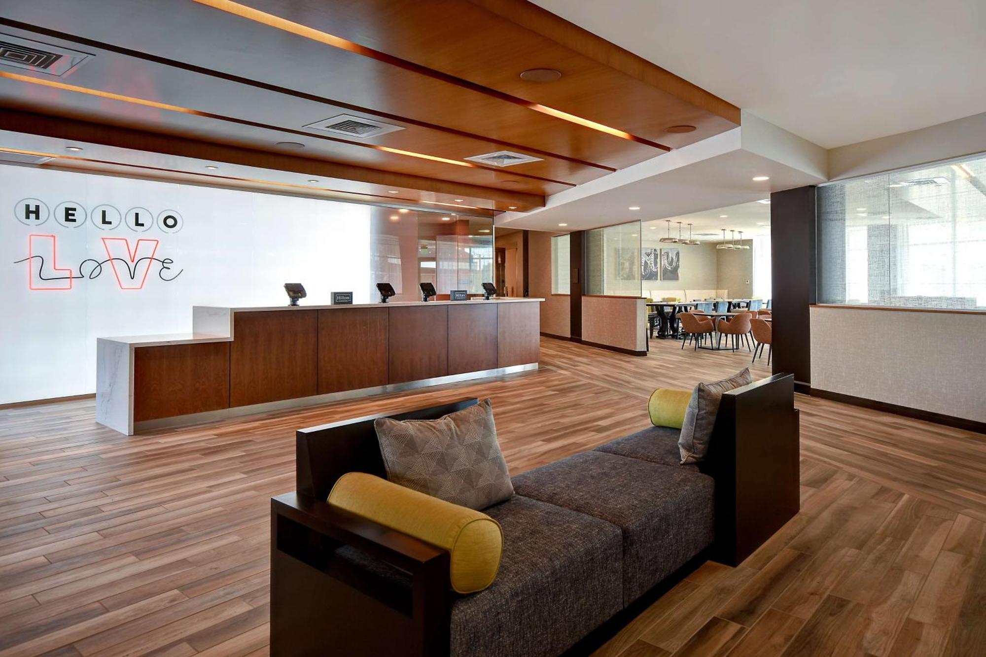 Home2 Suites By Hilton Las Vegas Convention Center - No Resort Fee Экстерьер фото