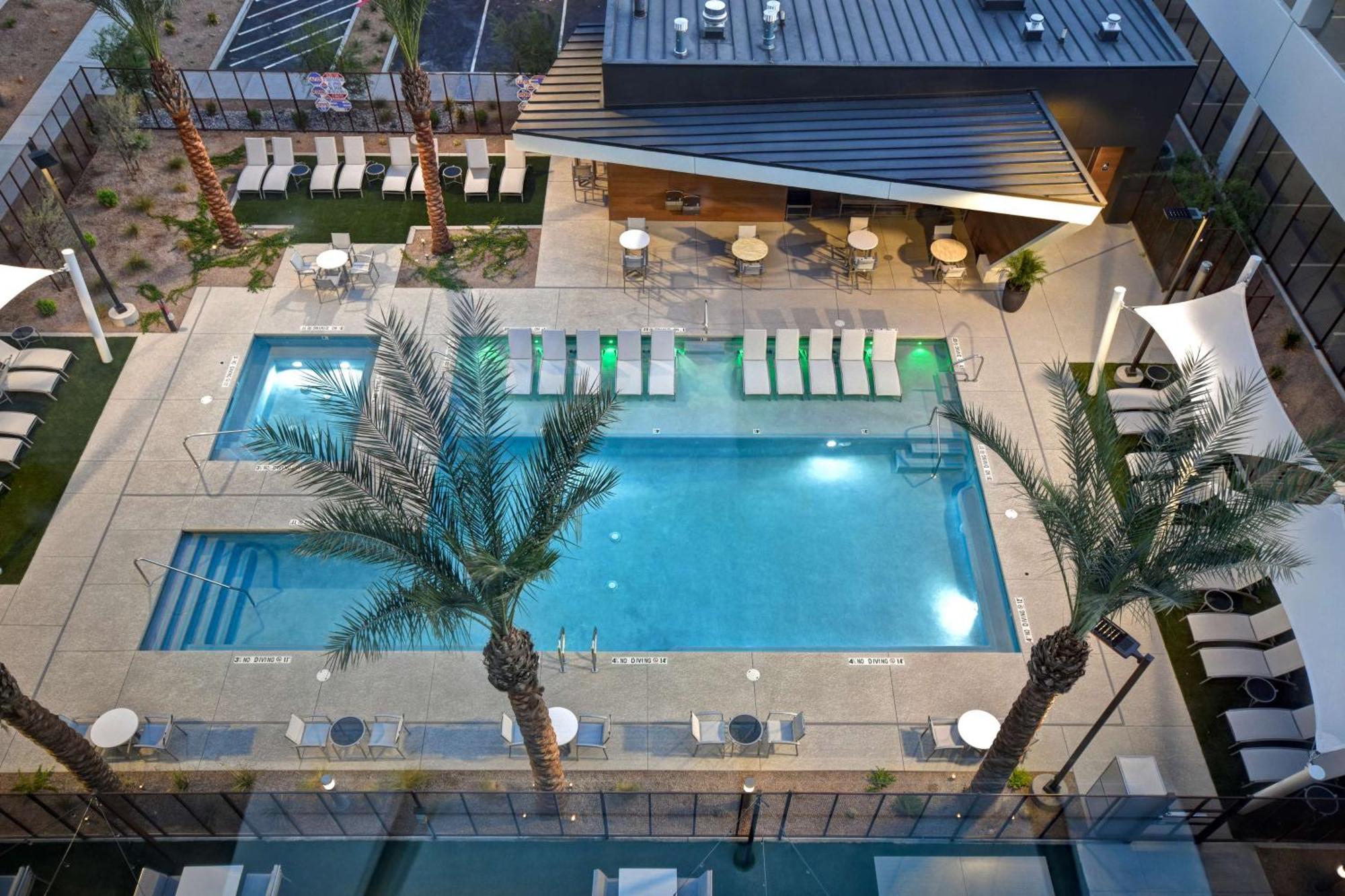 Home2 Suites By Hilton Las Vegas Convention Center - No Resort Fee Экстерьер фото