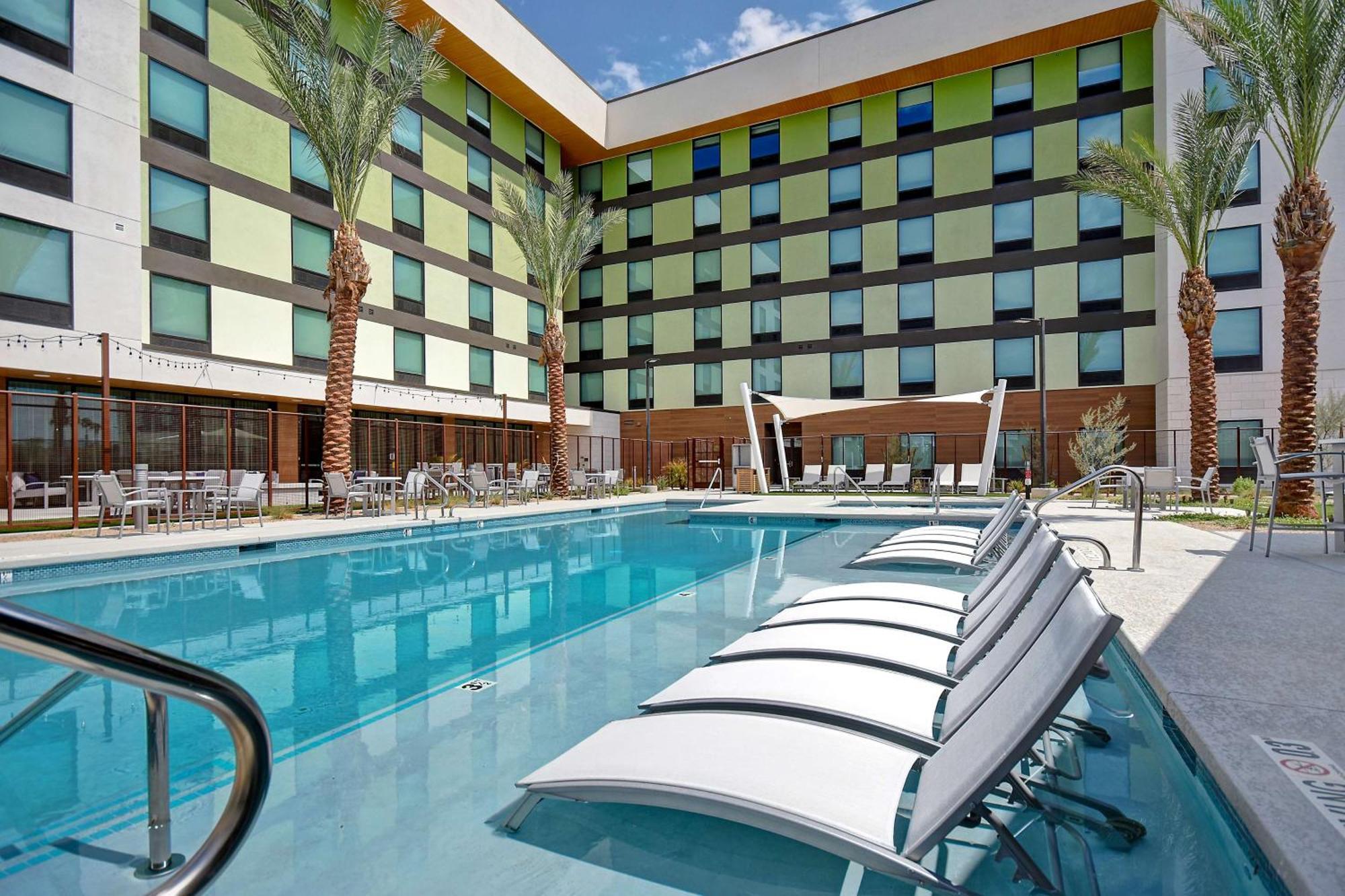 Home2 Suites By Hilton Las Vegas Convention Center - No Resort Fee Экстерьер фото